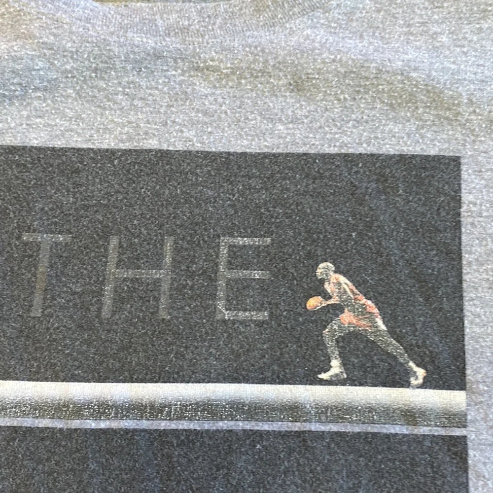 Jordan graphic logo T-shirt that out of the point size large past shipping_10